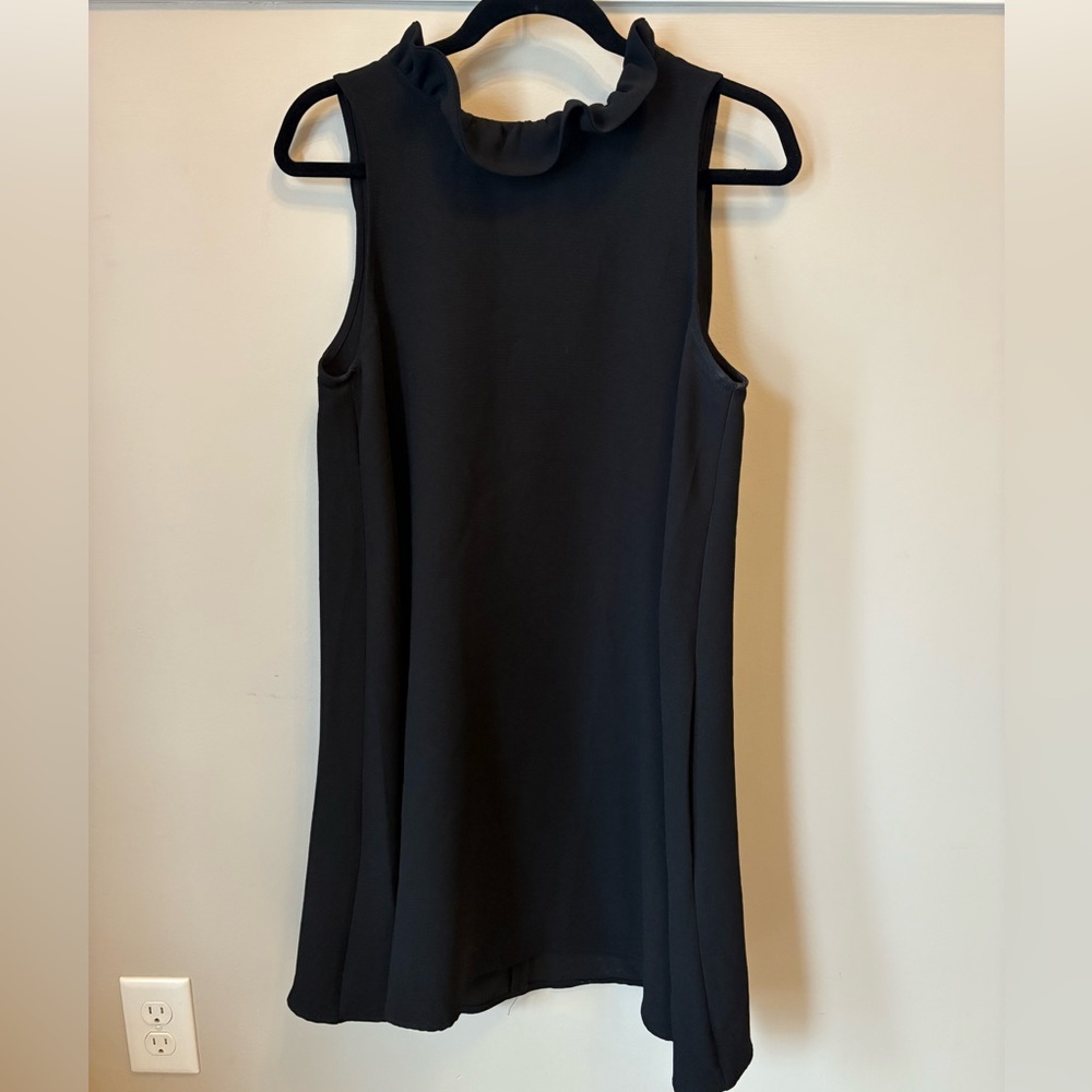 DO+BE Black Sleeveless Top